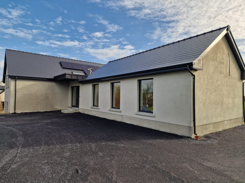 Modern Split Level home 002-12