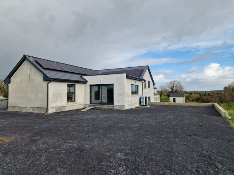 Modern Split Level home 002-14