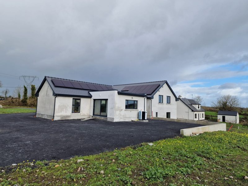 Modern Split Level home 002-33